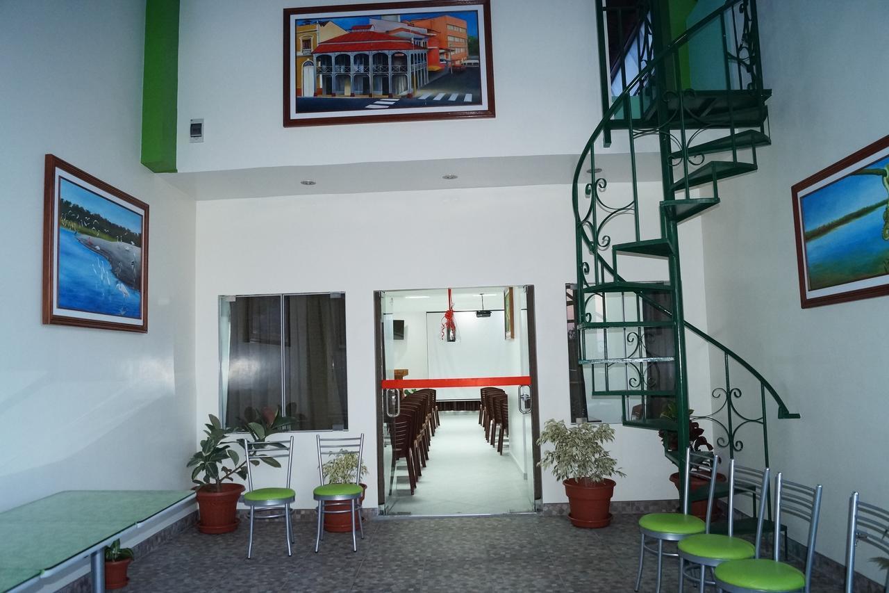 Alojamiento El Cardenal Iquitos Exterior foto